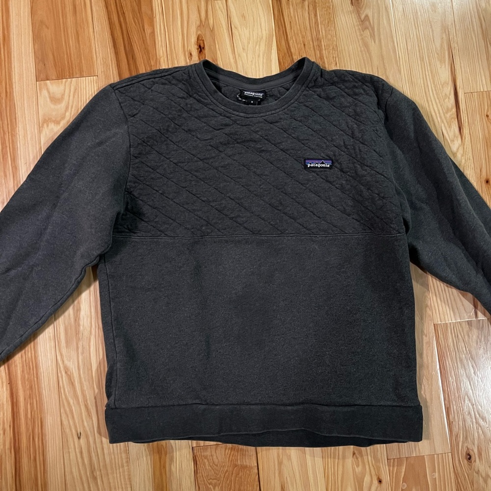 PATAGONIA
Organic Cotton Quilt Crewneck Sweatshirt
 in Forge Grey